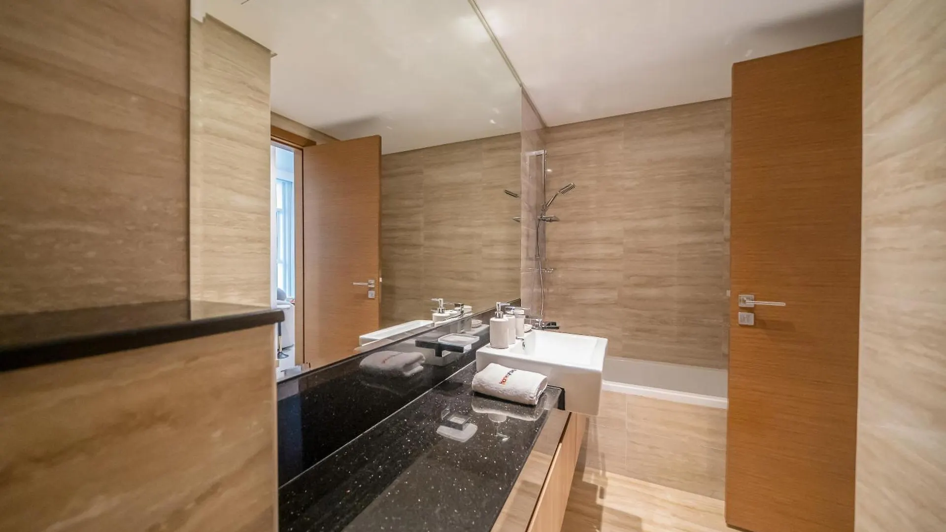 Homesgetaway-Cozy Luxury 1Br I Missoni Urban Oasis Dubai